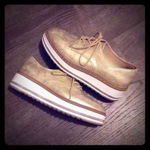 Seven Dials platform shoes 7.5